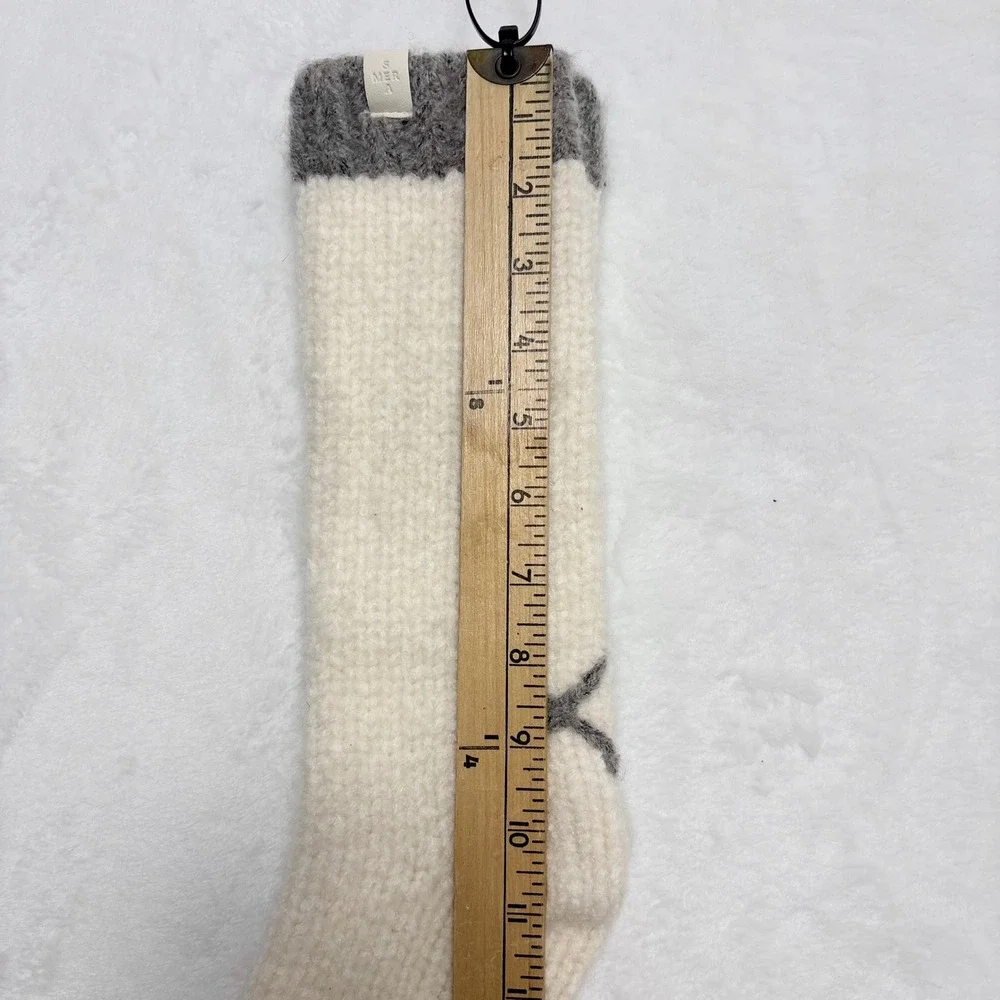 Mer-Sea & Co. Cream Gray XO Embroidered Thick Knit Slipper Socks with Grippers